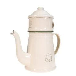 Nordisk Madam Blå Coffee Pot 1,5 L (2022) -Outnorth Butikk nordisk madam bla coffee pot 1 5l cream 4